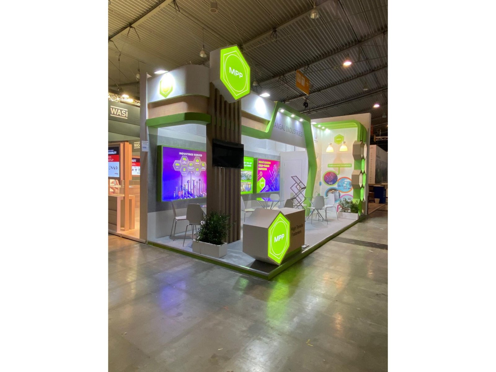 Custom brand exhibition space