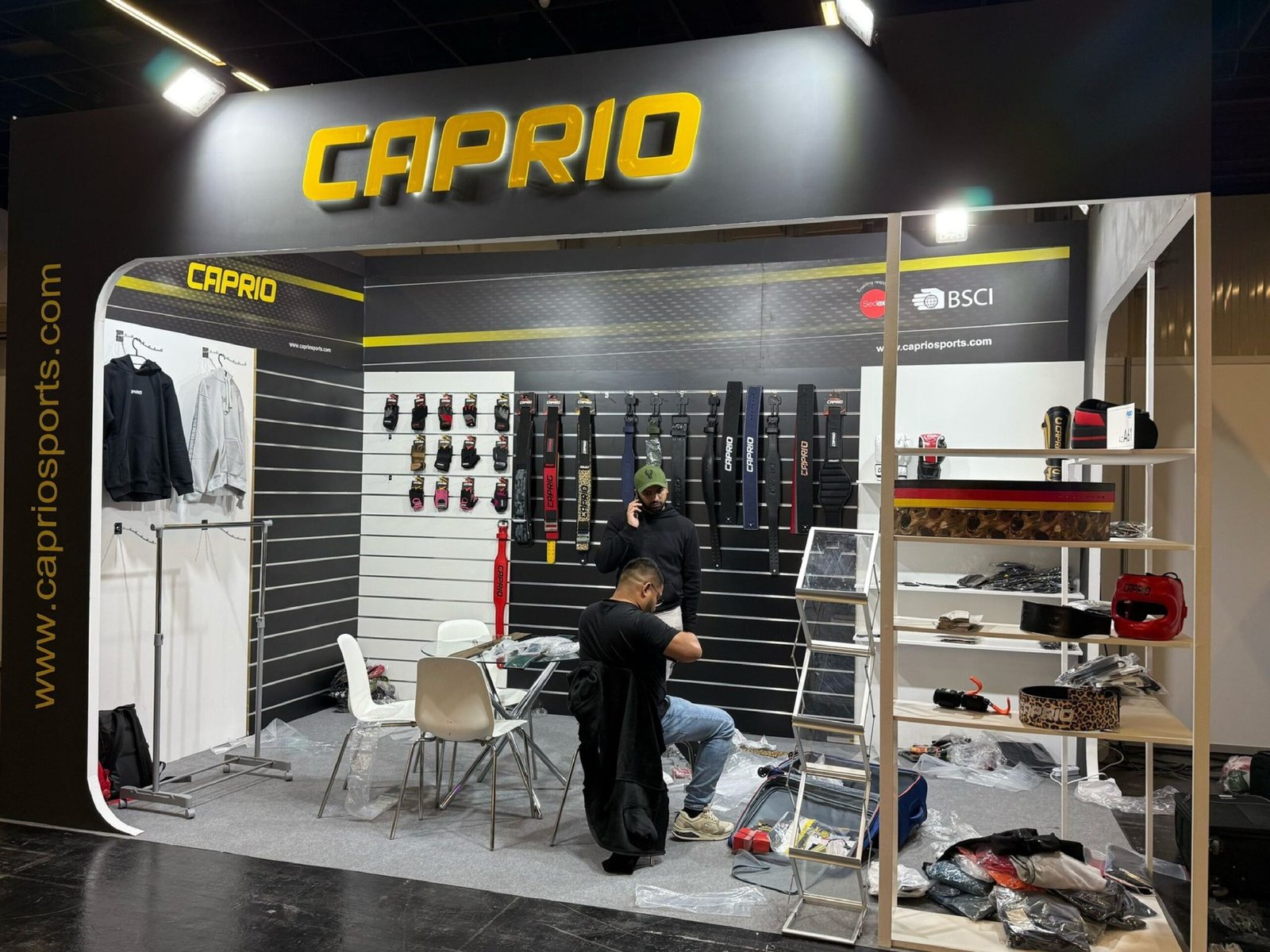 Custom exhibition display